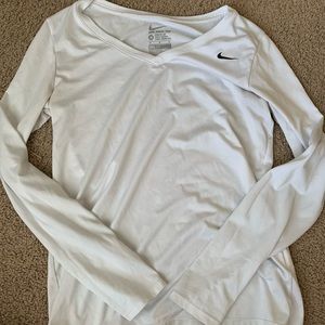 Nike Women’s Long sleeve